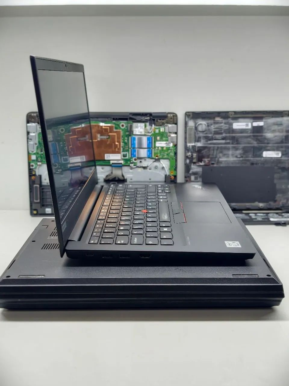 NOTEBOOK LENOVO THINKPAD E14 I5 8GB 256GB - Foto 3