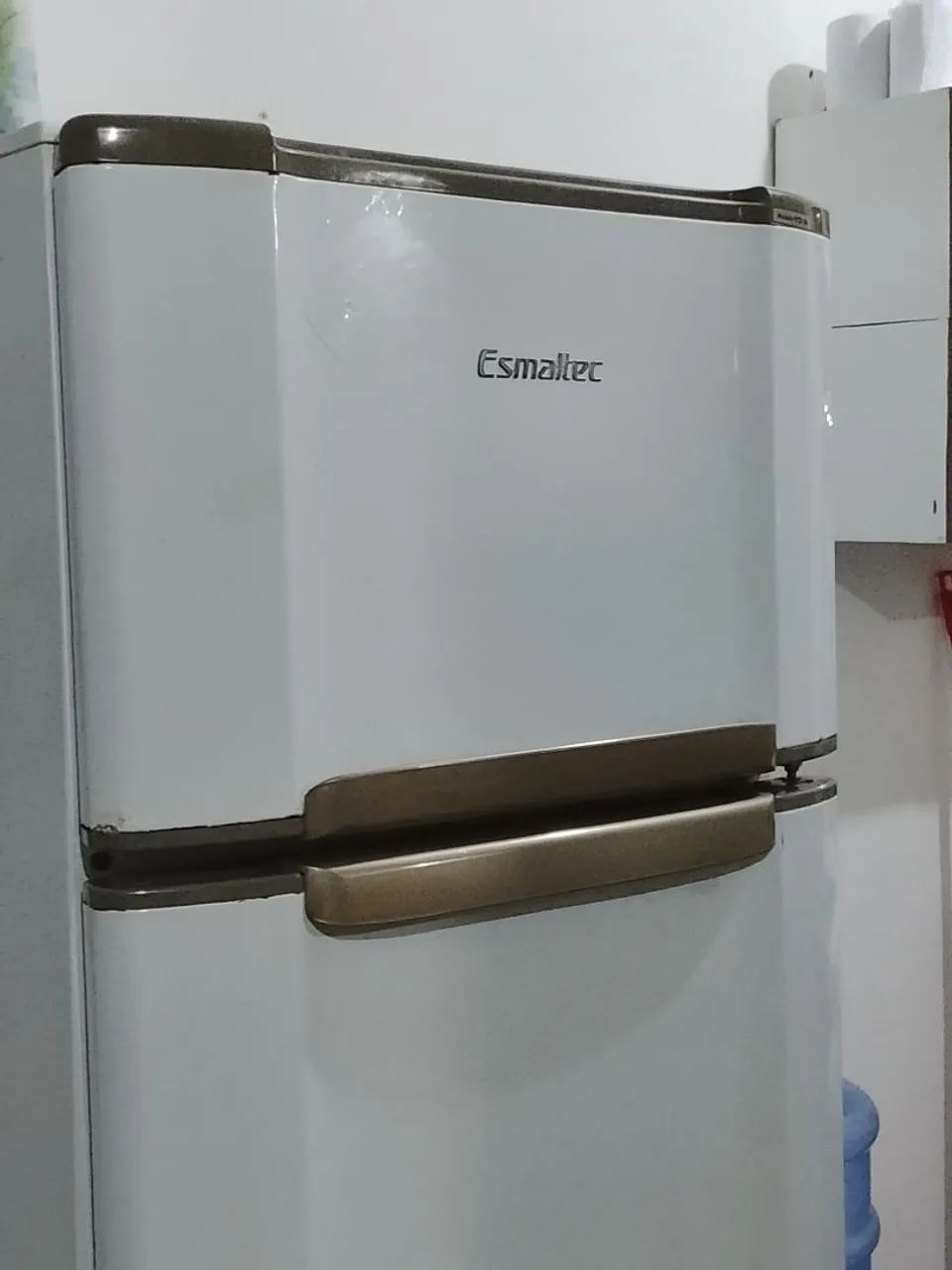 Geladeira Esmaltec 