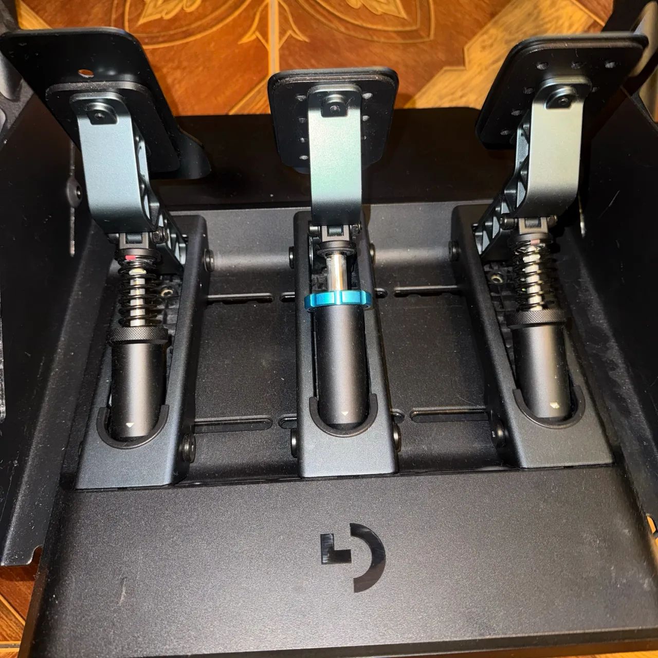 LOGITECH G PRO + PEDAIS G PRO - Foto 5