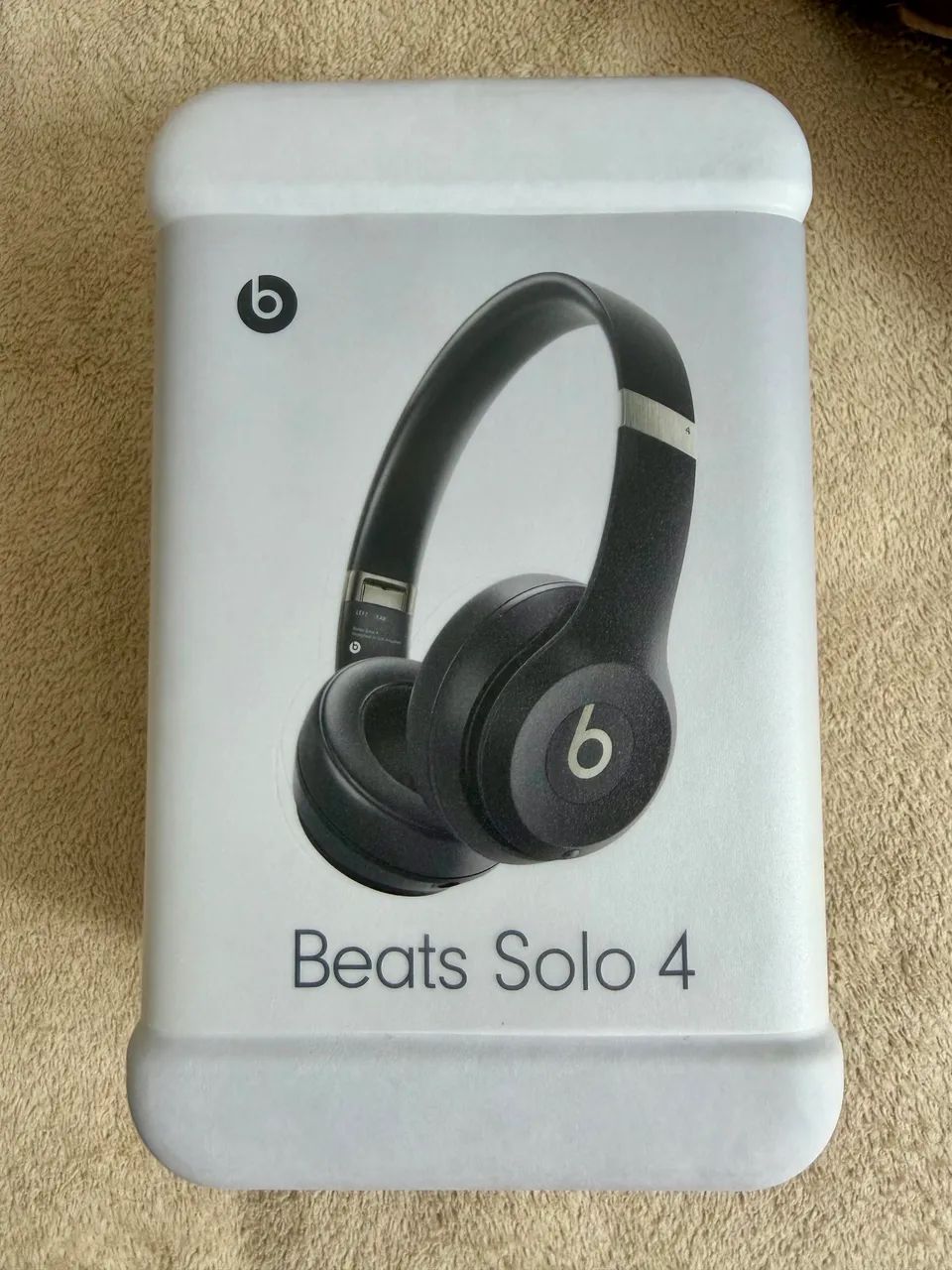 Fone de ouvido sem fio Beats Solo 4 - lacrado - Preto - Foto 3