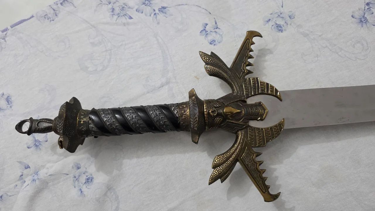 Espada Medieval - Ideal para decoração,  Cosplay e Colecionadores  - Foto 4
