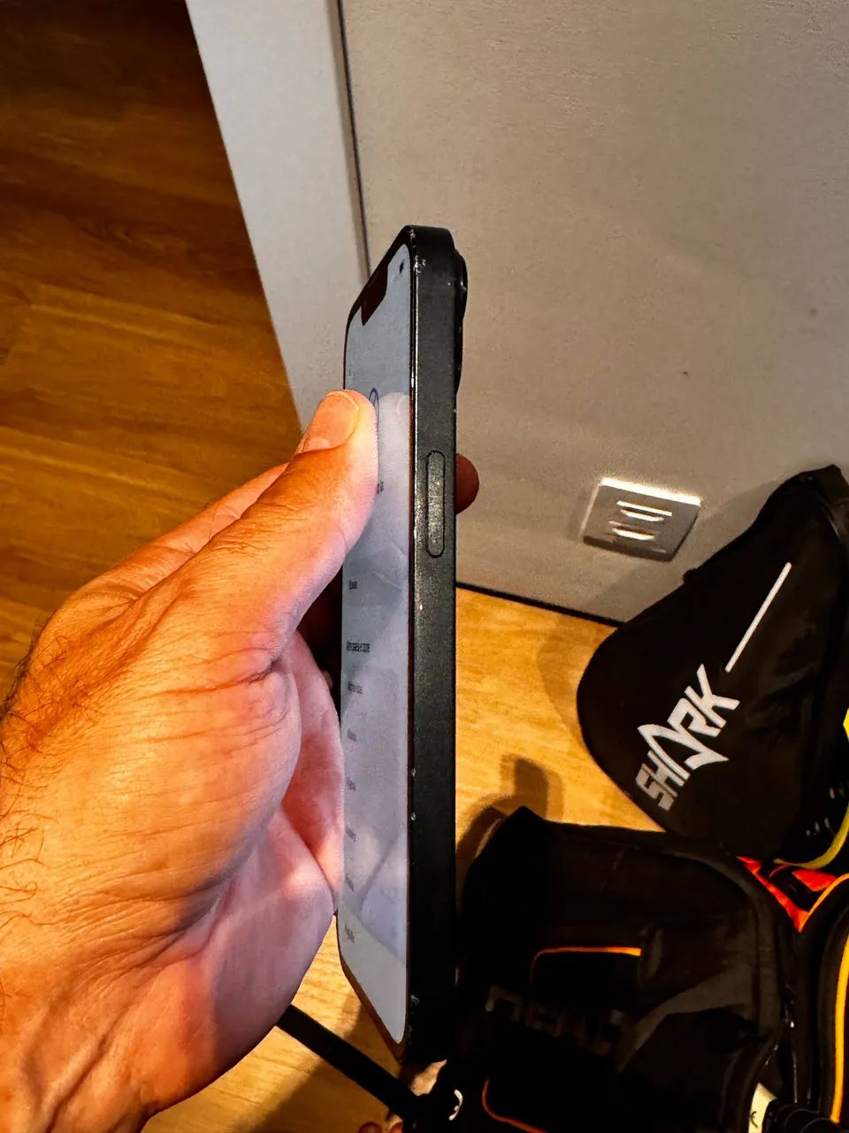iPhone 14 preto todo original - Foto 4