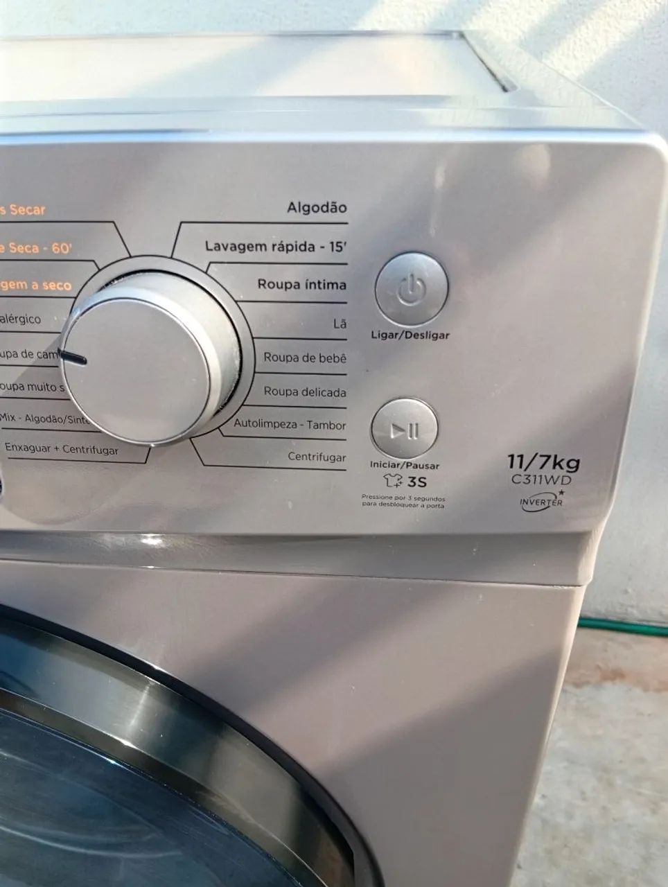 Lava e seca inverter semi nova  - Foto 2