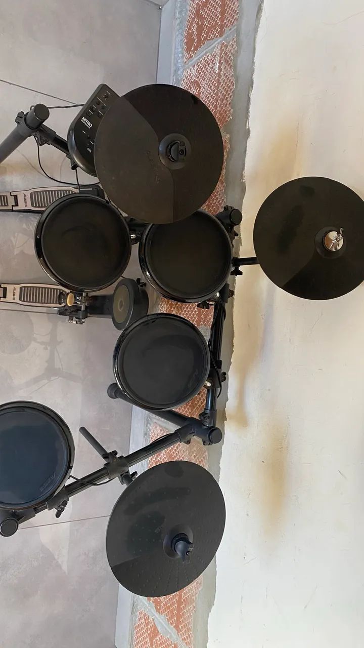Bateria eletrônica Alesis Nitro  - Foto 3