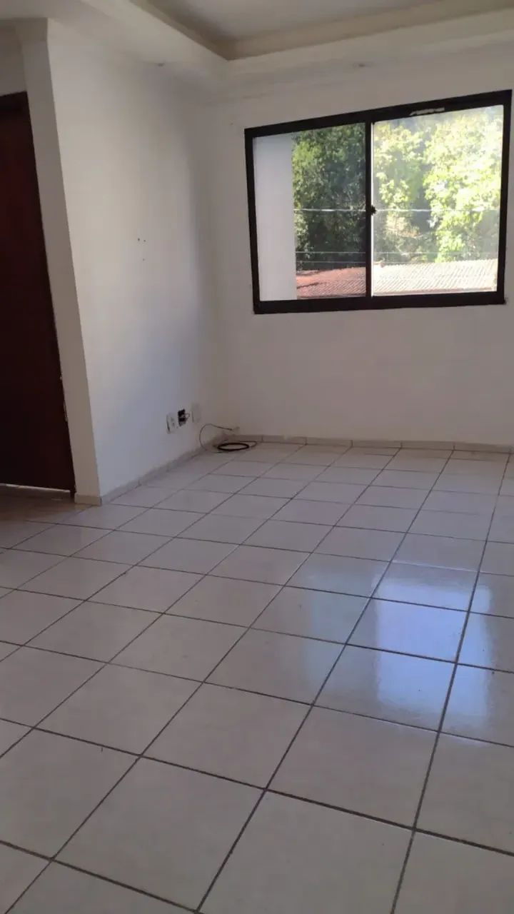 VENDO IMÓVEL COM 2 QUARTOS EM COSMOS, RJ. - Foto 2