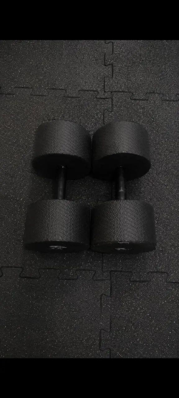 Dois halteres de 5kg - Foto 4