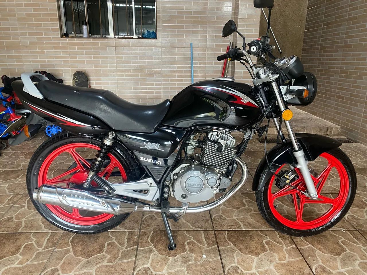 SUZUKI YES 