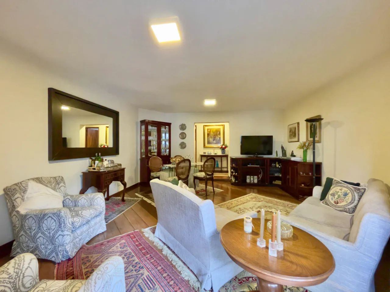 Apartamento para venda em Moema com 4 quartos, sendo 2 suítes, 142m² - Foto 2
