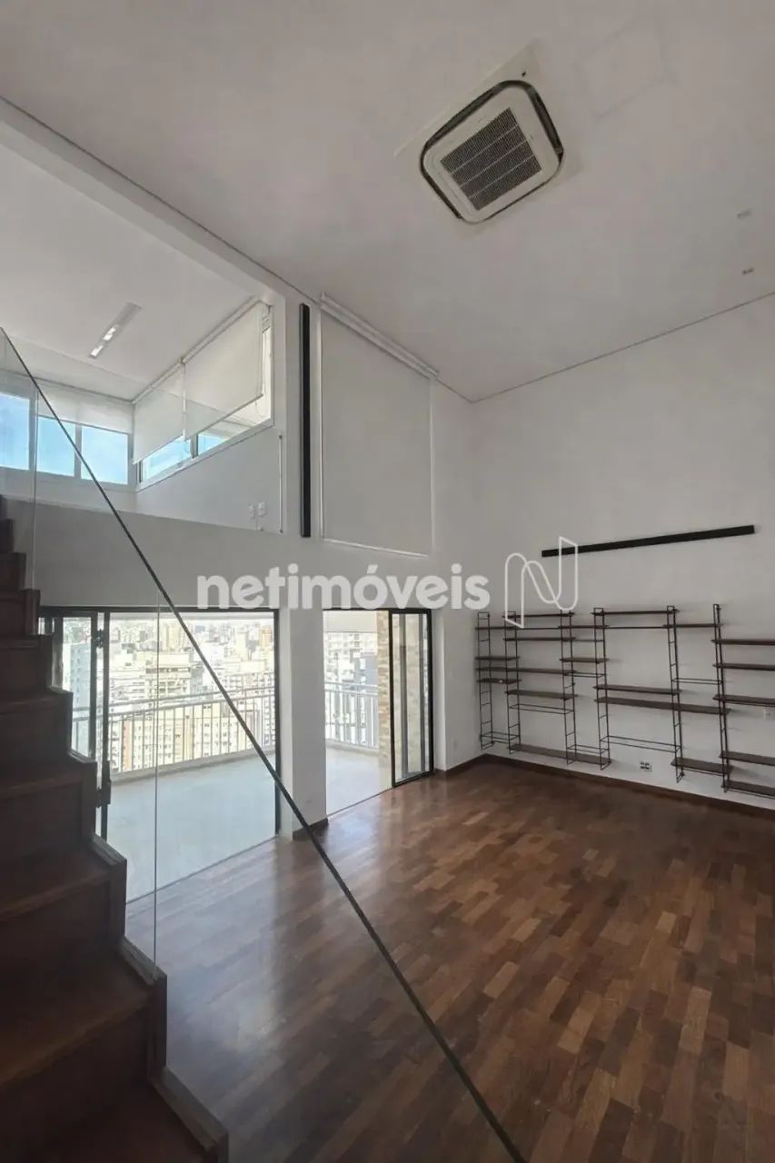 Apartamento duplex no Jardins