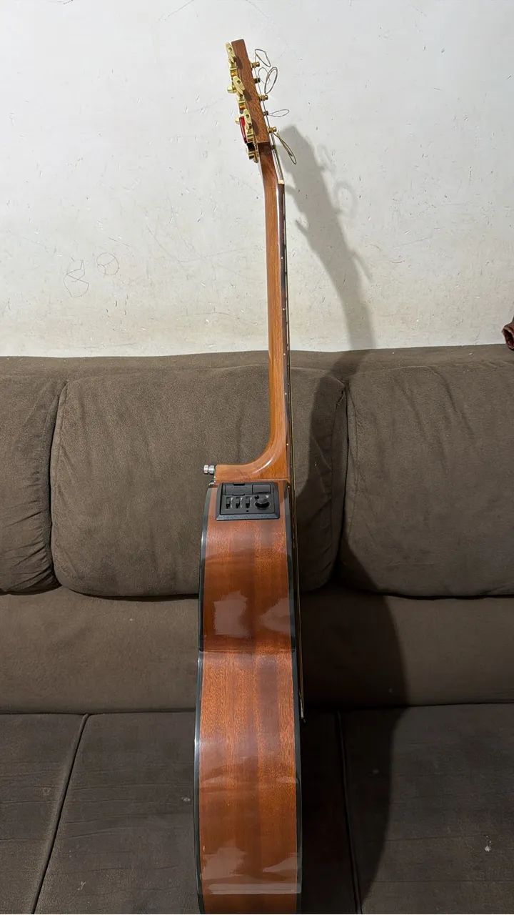 Violão Takamine 