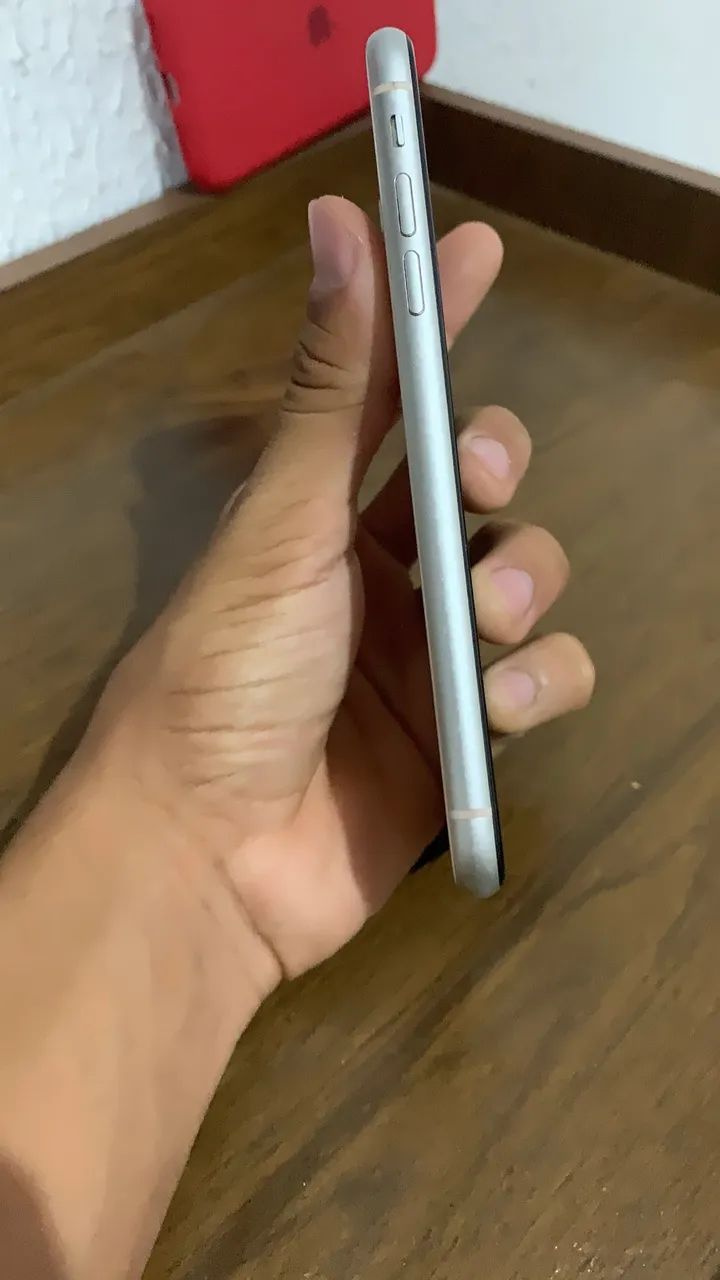iPhone 11 64 gigas - Foto 5
