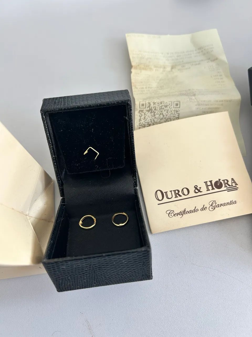 Par de brincos ouro 18k delicado 1g - Foto 3