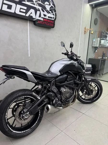 YAMAHA MT07 ABS 2020 - Foto 3