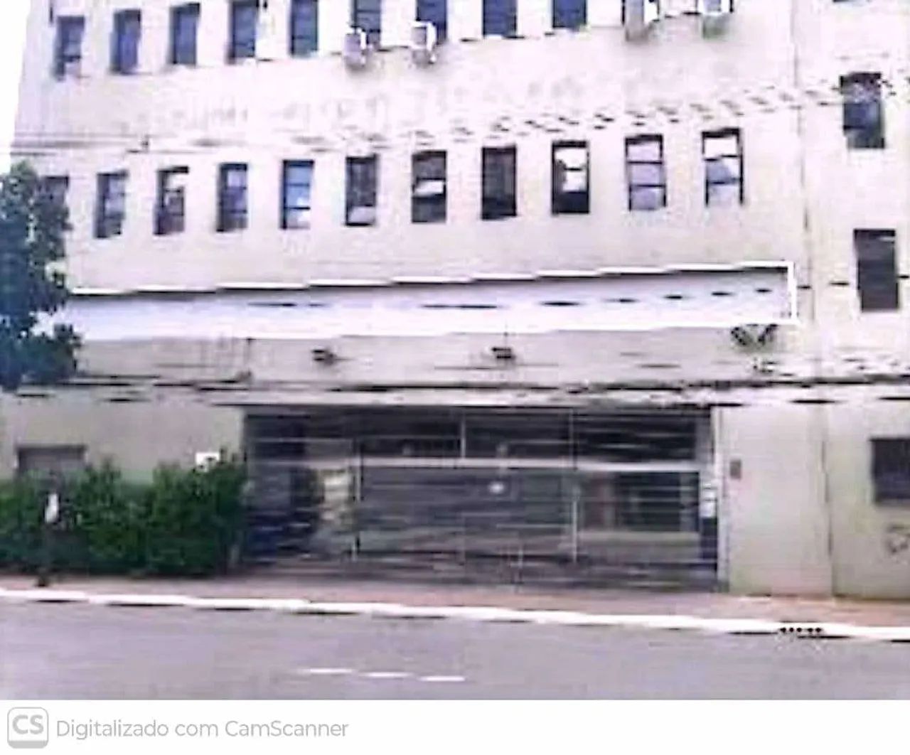Prédio comercial na Avenida Rudge, 315  3475 m²