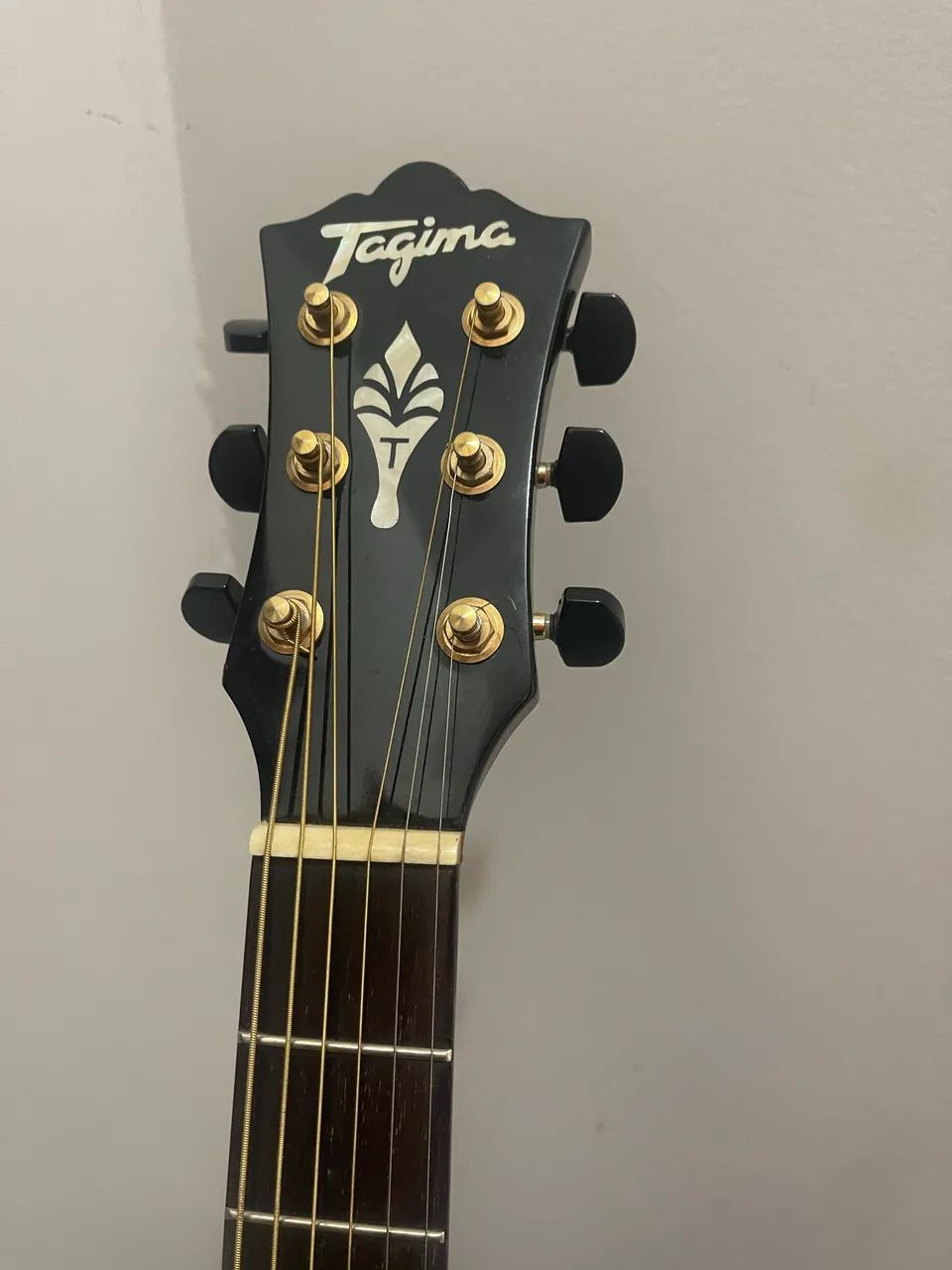 Lindo Violão Jumbo tagima Raridade Violão Antigo Tagima Premium Tj200 Jumbo Preto  - Foto 3