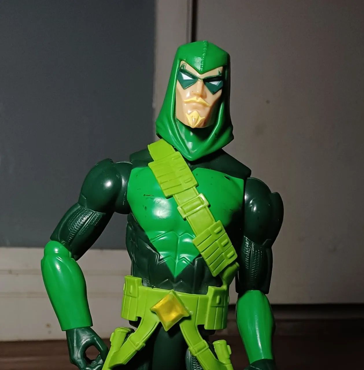 Boneco Arqueiro Verde Green Arrow DC Comics Mattel 30cm - Foto 5