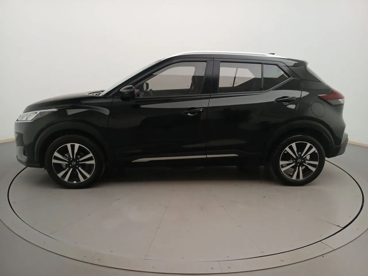 Nissan Kicks Advance 1.6 16V Flex Aut., foto 2 de 18