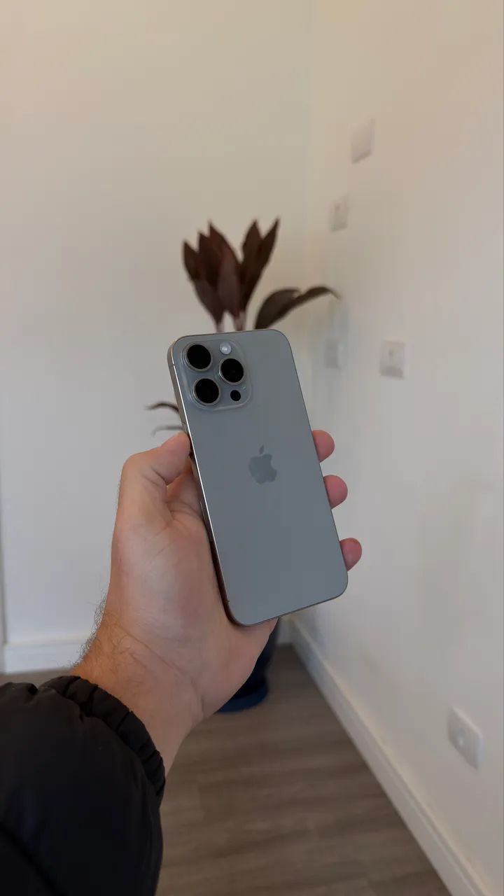 iPhone 15 pro max 256gb natural  - Foto 2