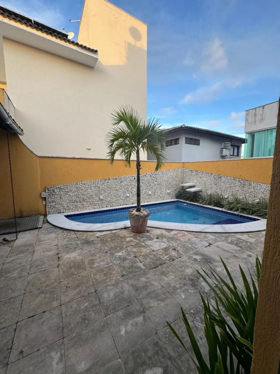Belíssima Casa 4/4 com piscina - Foto 2