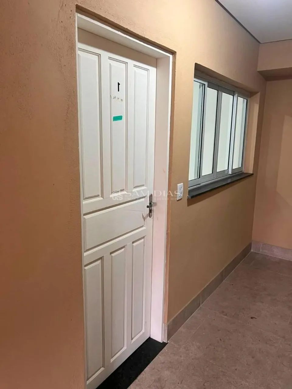 Apartamento com Área Externa e 2 Quartos  Excelente Oportunidade!