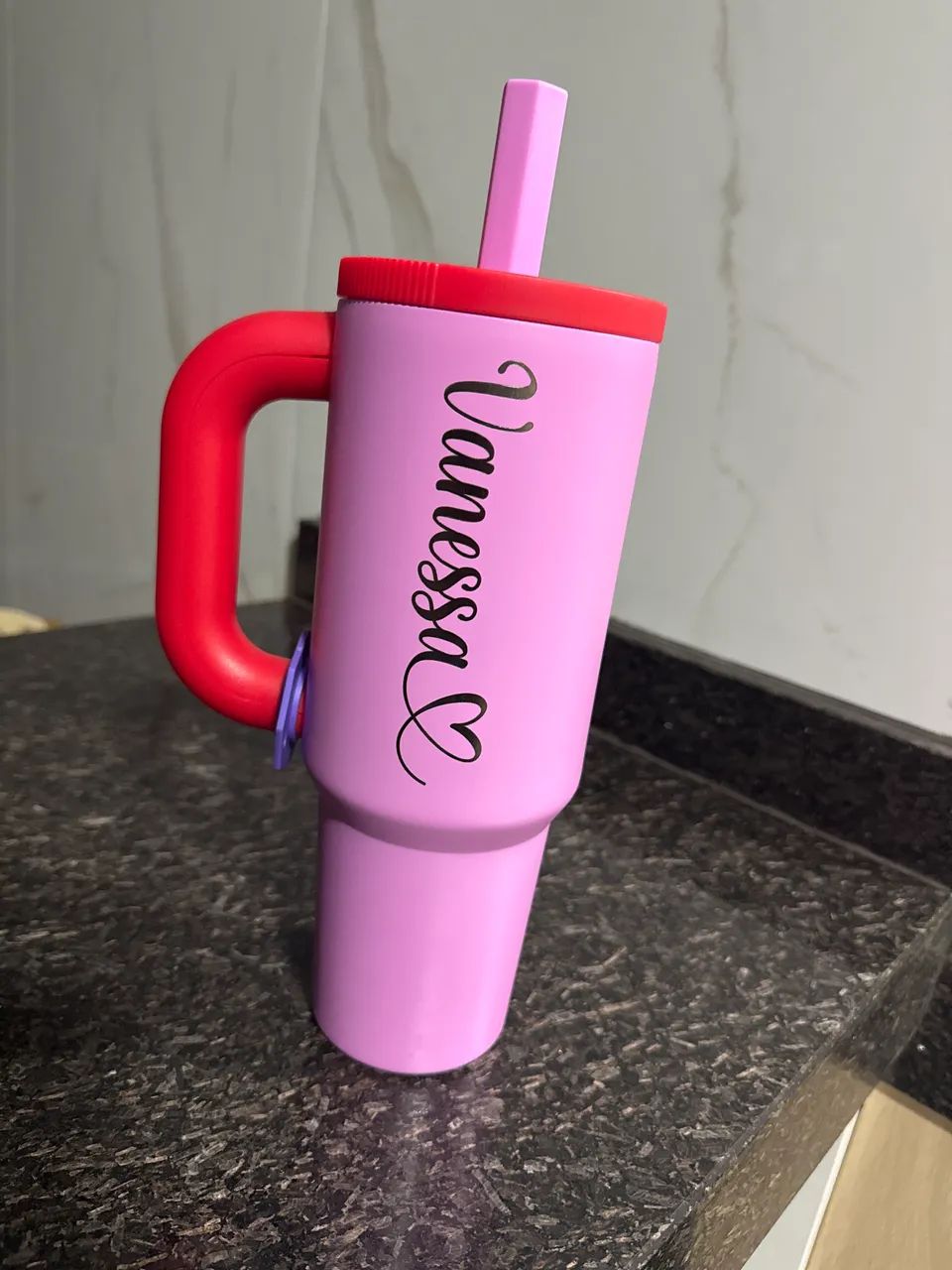 Copo térmico com nome Vanessa 