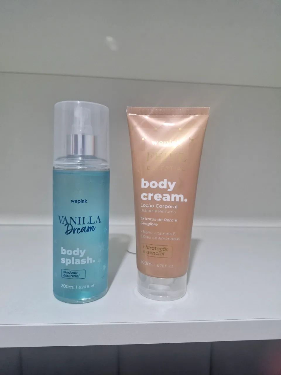 Combo body splash vanilla soft e body cream feive celestial wepink - Foto 2