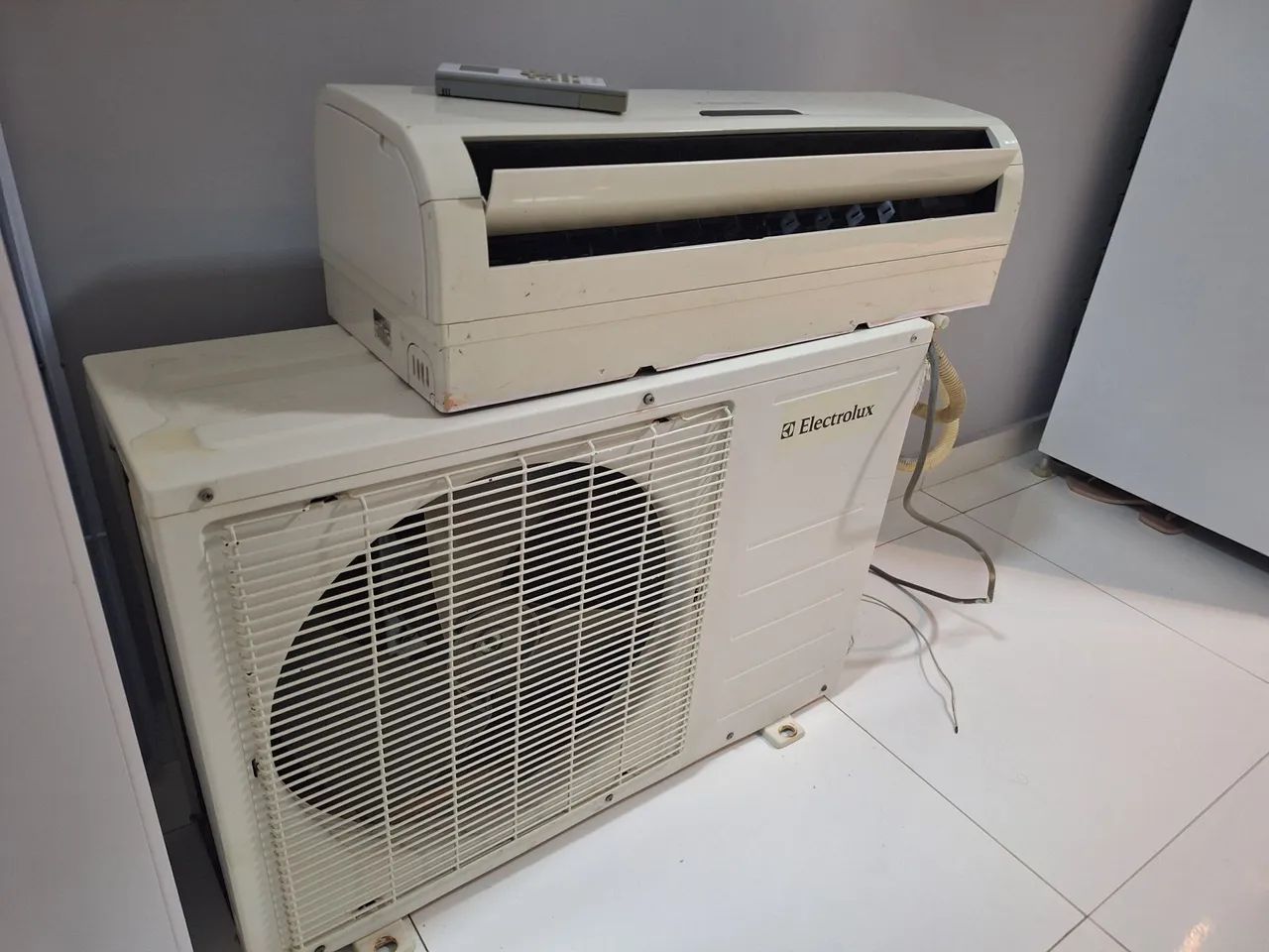 AR CONDICIONADO 9000 BTUs - Foto 2