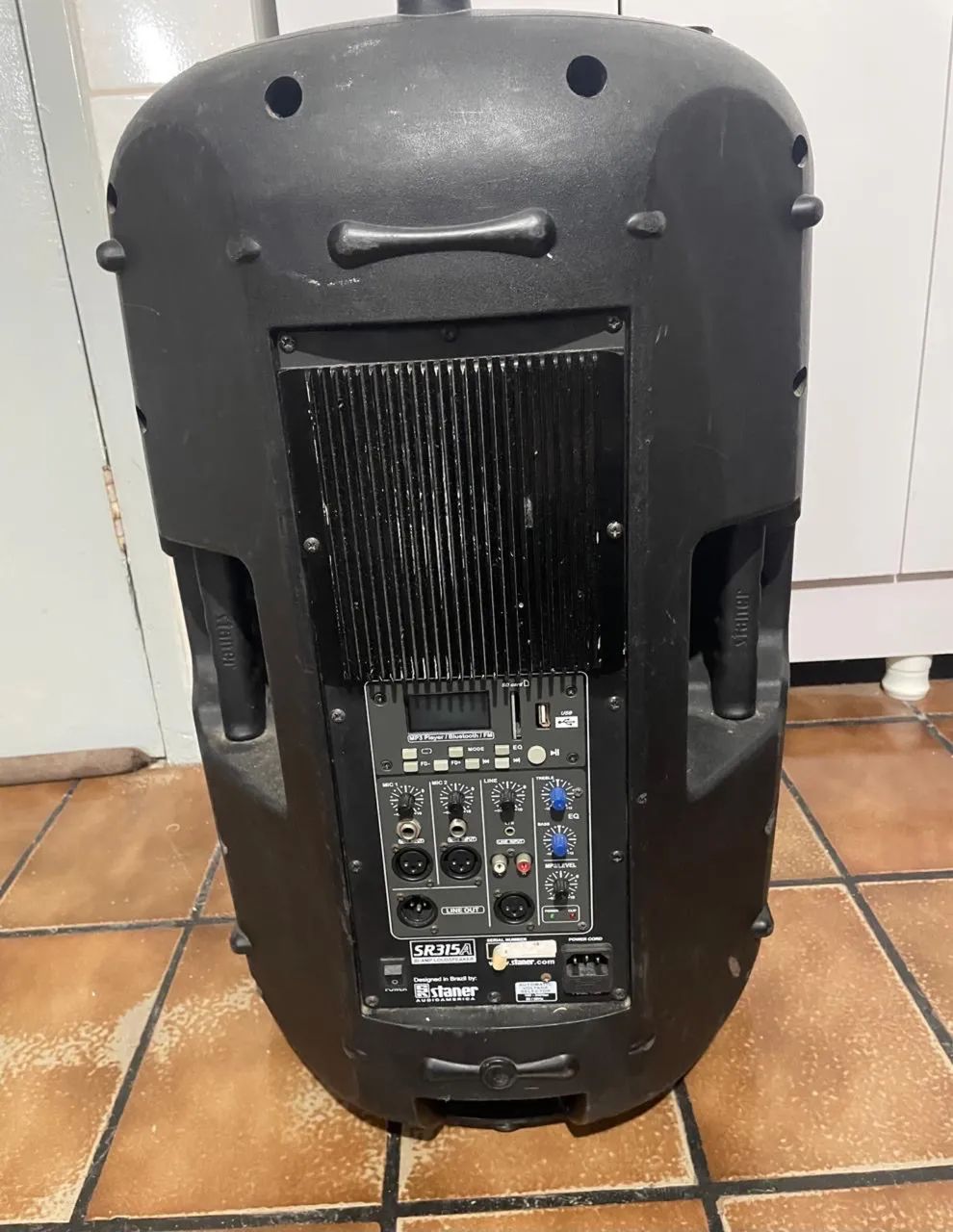 Caixa Staner SR315A  Com capa Alto falante 15 polegadas - Foto 2