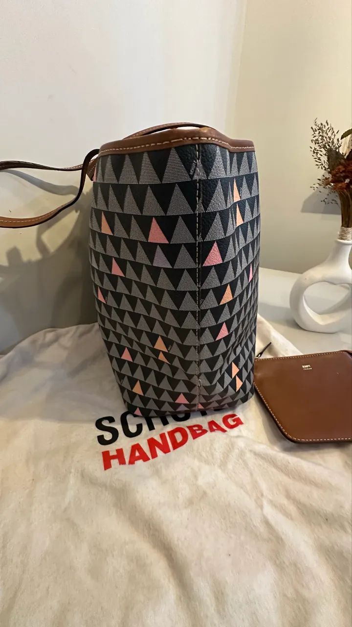 Bolsa Schutz Premium + Necessaire removível  - Foto 2