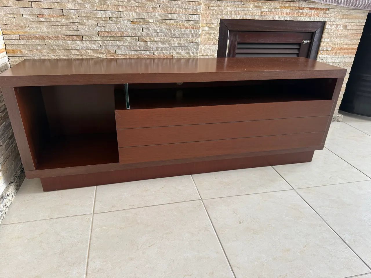 Rack TV