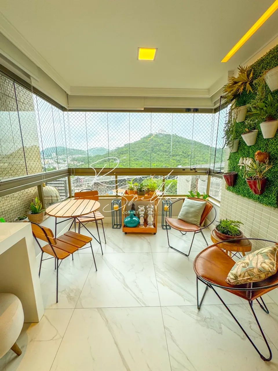 Parque das Castanheiras 4 qts com Sala ampliada, vista de cartão postal - Foto 2