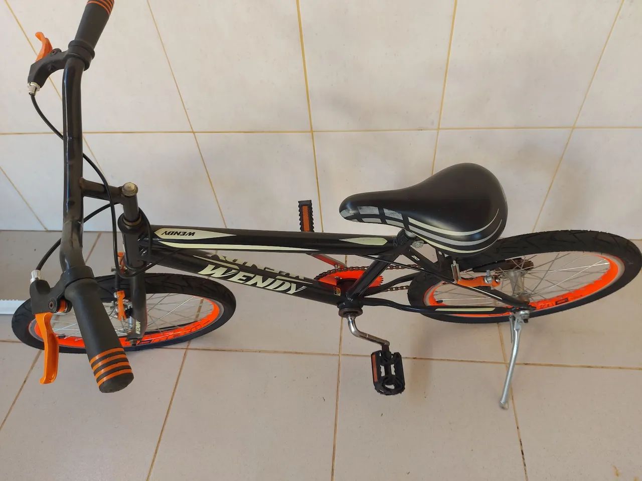 Bicicleta Wendy aro 20 em excelente estado!! - Foto 4