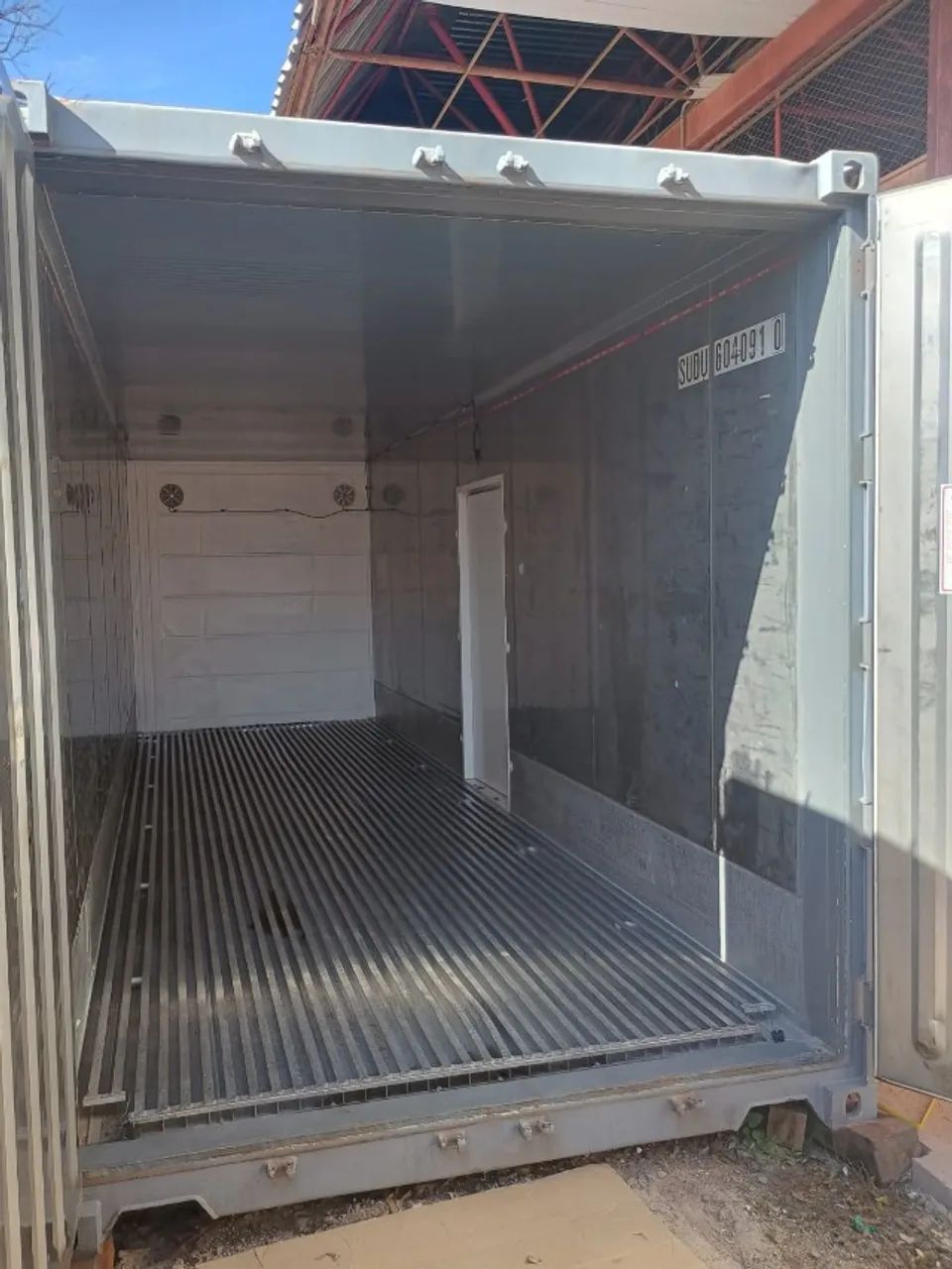 Conteiner com Camera Refrigerada e Congelada - Foto 4