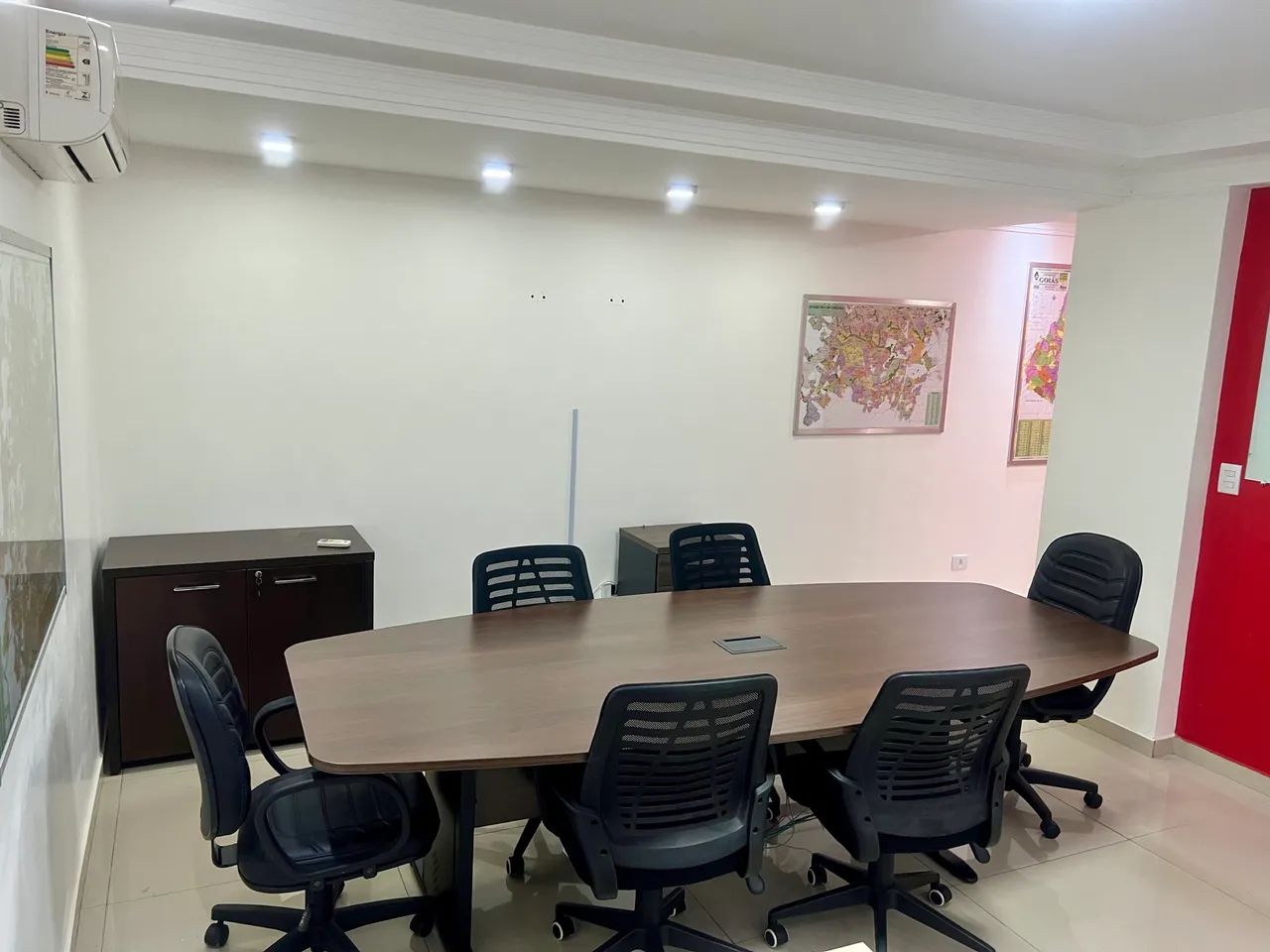 Sala Comercial MOBILIADA 32 m2 - Av. 85 | Setor Bueno
