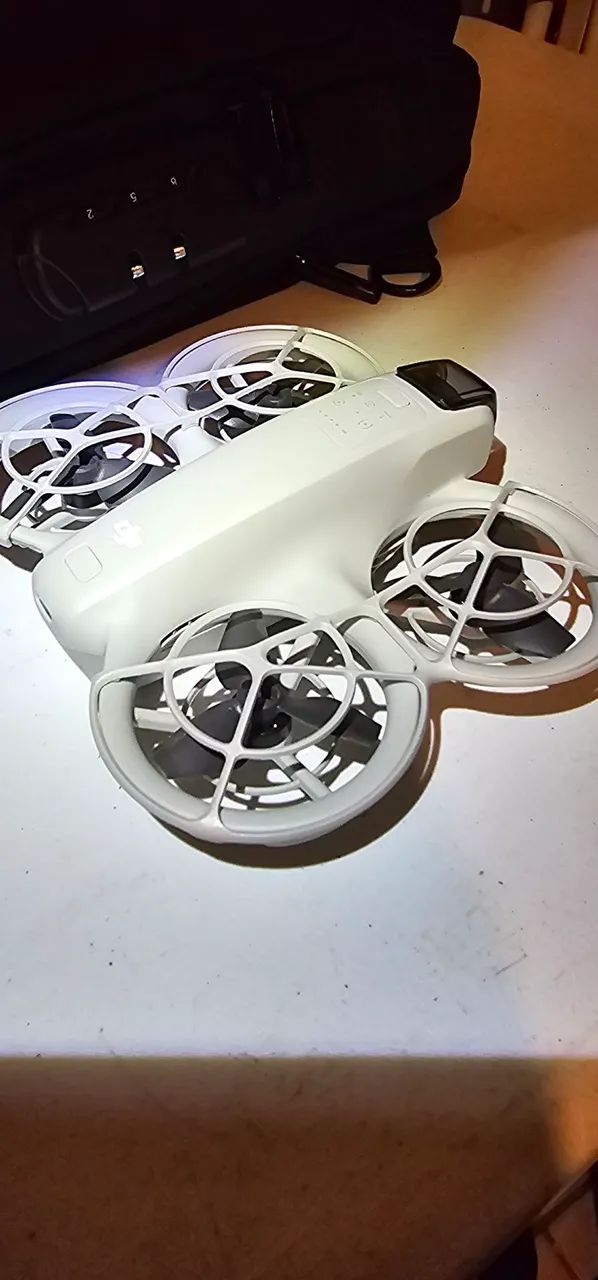 DJI Neo Fly combo ... novíssimo 