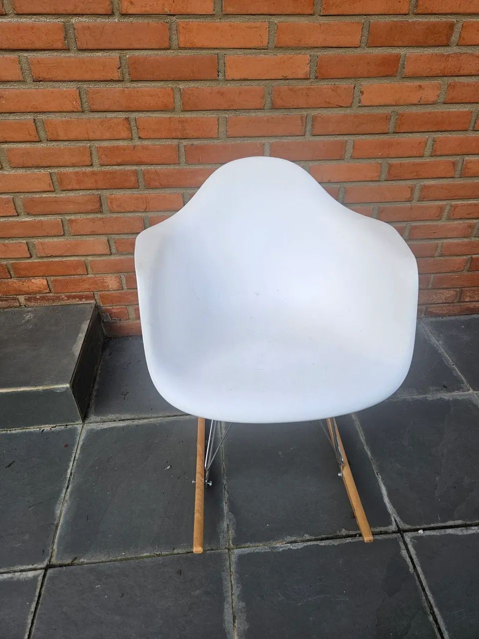 Cadeira eames balanço com pelego de ovelha - Foto 5