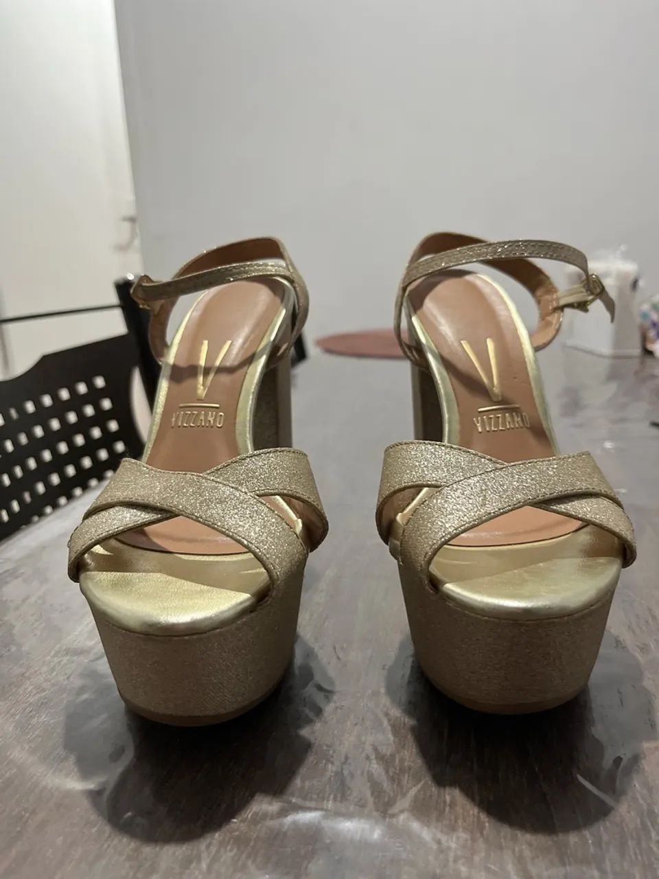 Sandália Vizzano - Ouro - Foto 3
