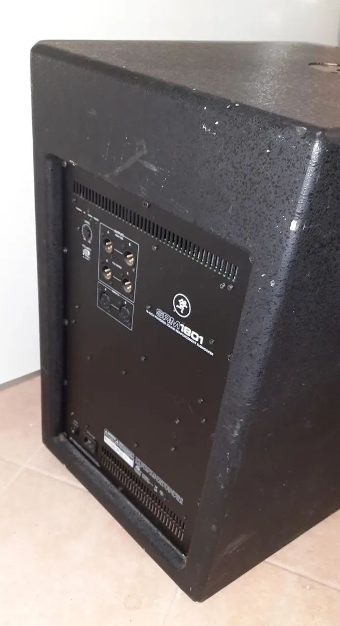Subwoofer Ativo Mackie SRM1801 / 18 Polegadas 1000W Profissional - Foto 5