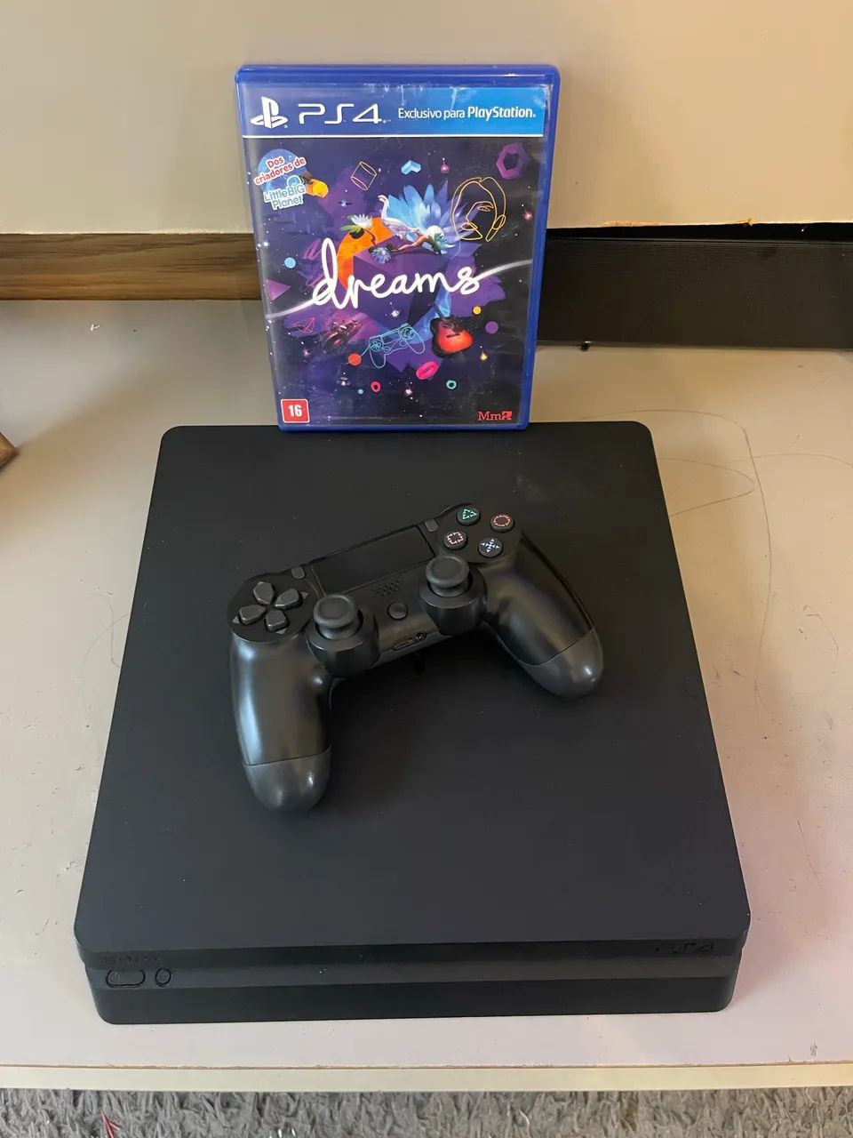 PlayStation 4 slim