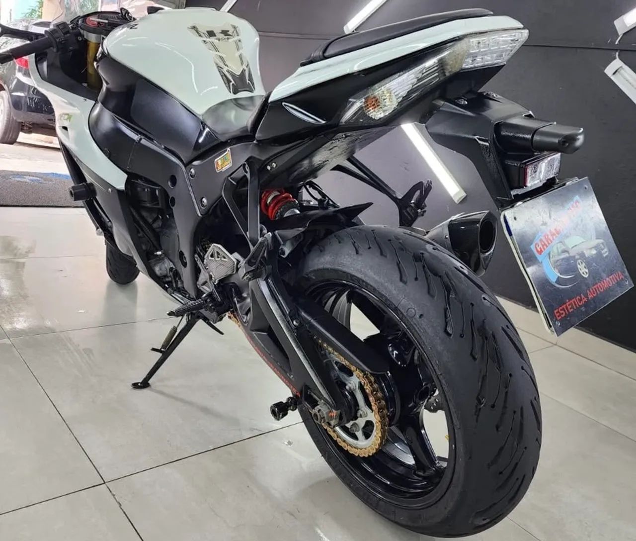 Kawasaki Zx-10/ Zx-10r 1000cc 2014 - 1524676198 | OLX