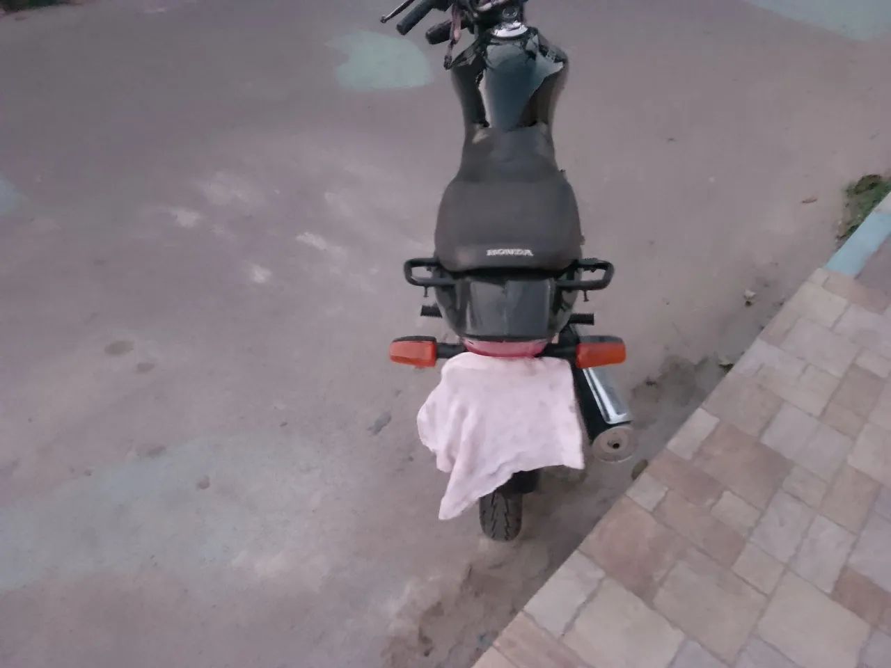 Moto em bom estado 