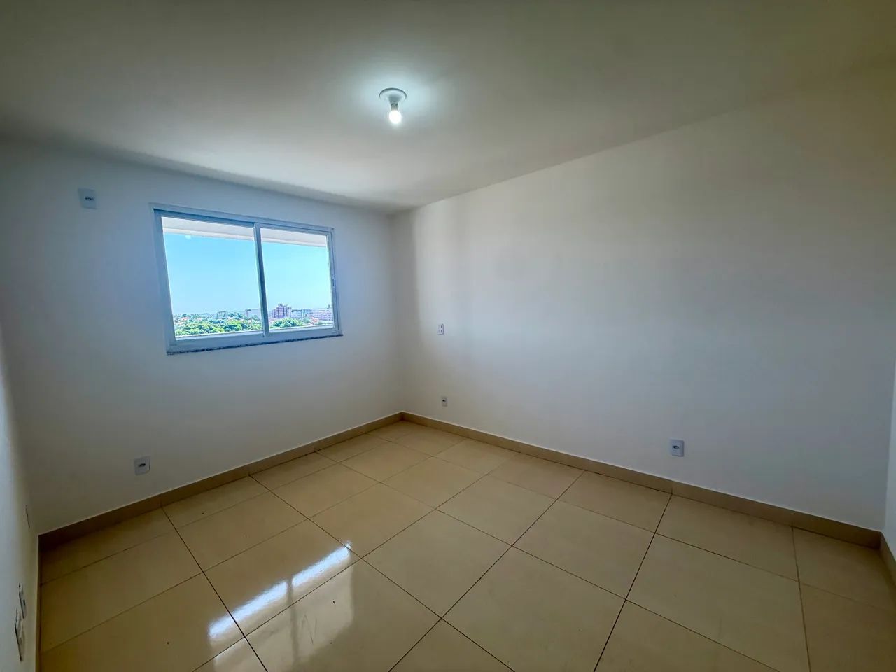 Alugo apartamento de 2 quartos, suite e varanda  - Foto 5