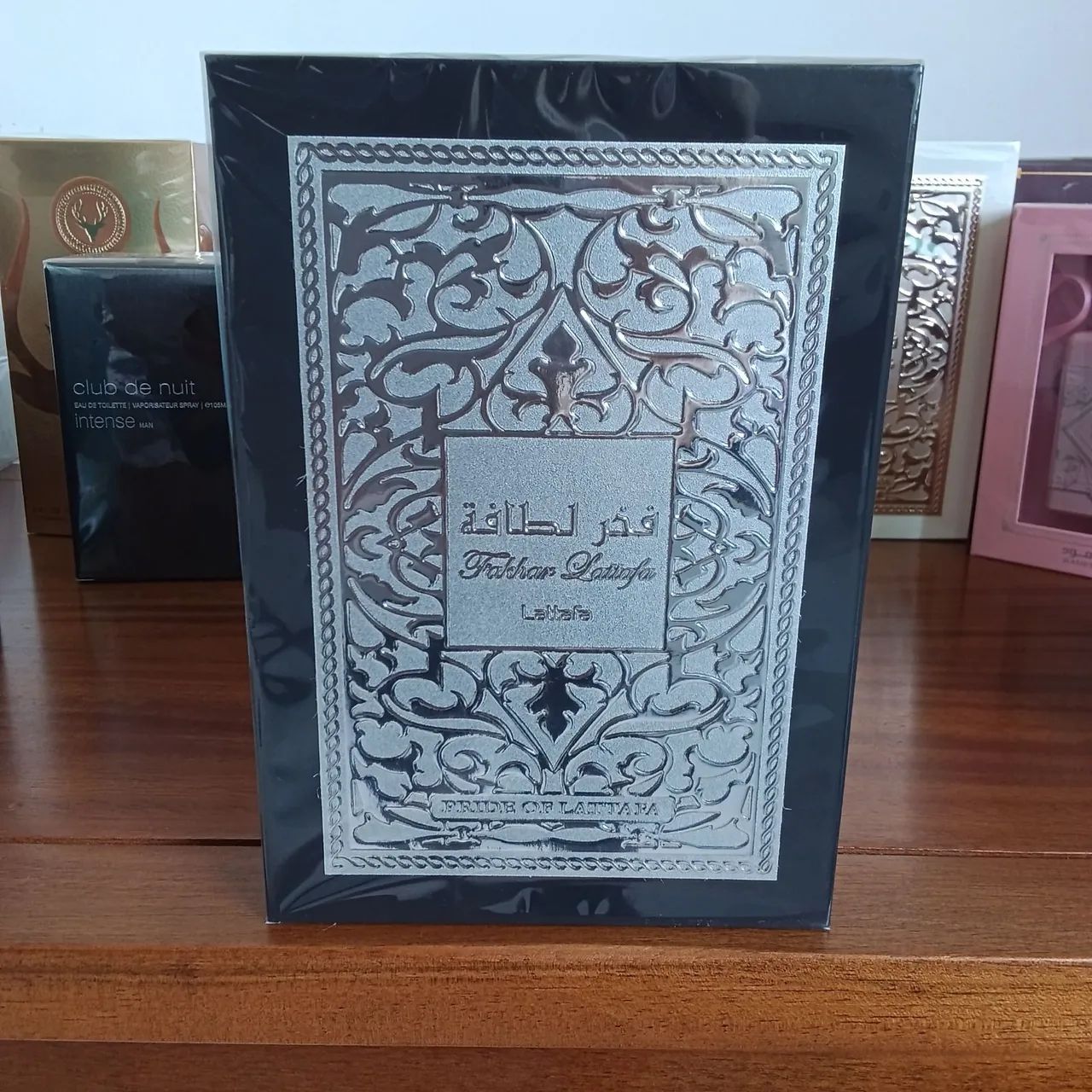 Perfume Lattafa Fakhar Eau de Parfum Masculino 100ML