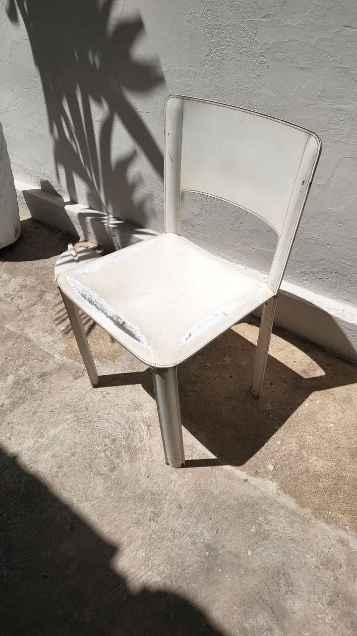 4 Cadeiras em couro branco  - Foto 2