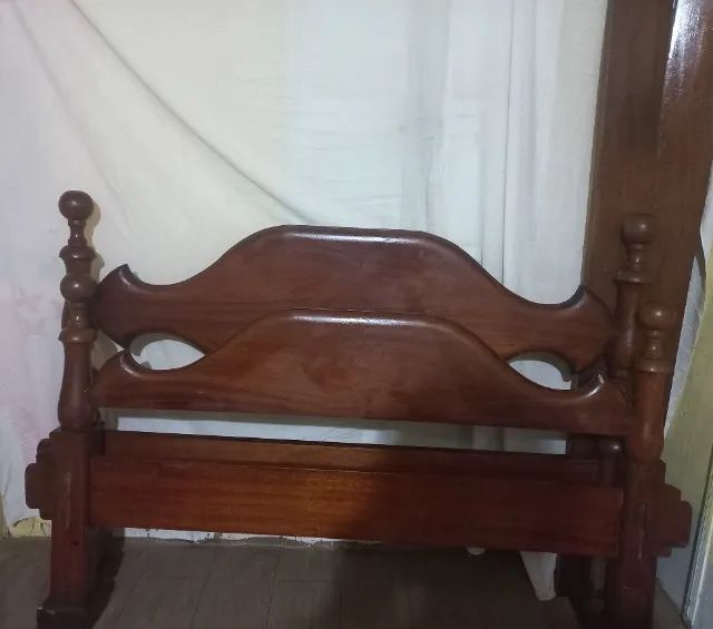 Cama de madeira maciça sem estrado - Foto 2