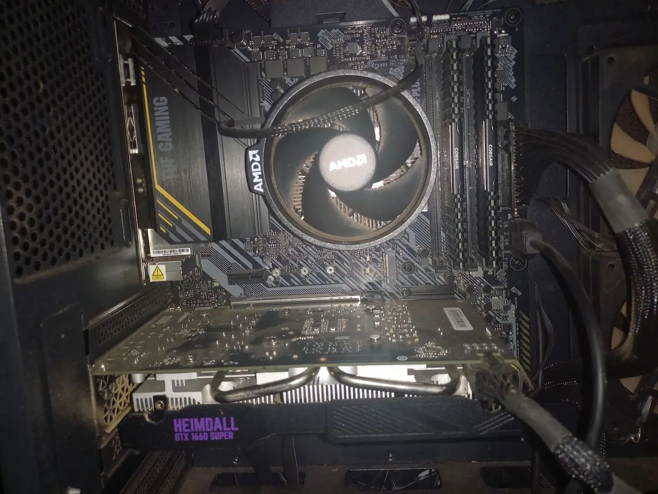 Placa-mãe Asus Tuf A520M-PLUS II + 3200G + 2 CoolerBox