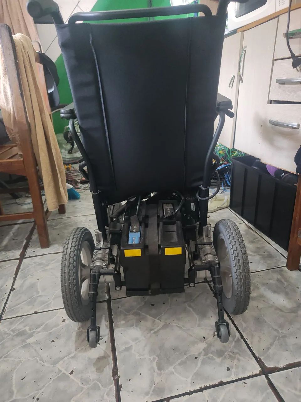 Cadeira de Rodas Motorizada Freedom Compact