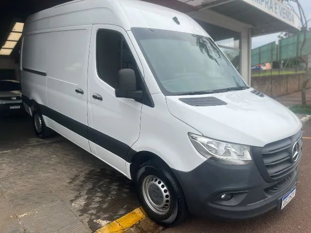 Mercedes-Benz Sprinter 417 FURGÃO L.T.A. DIESEL (E6) 2023