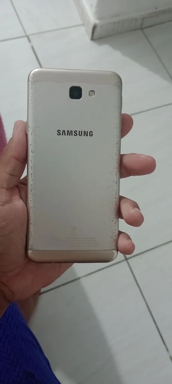Celular j5 200,00  - Foto 3