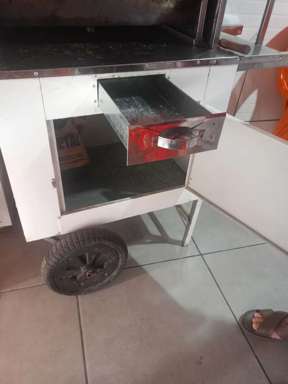 Carrinho de churrasco usado em ótimo estado  - Foto 3